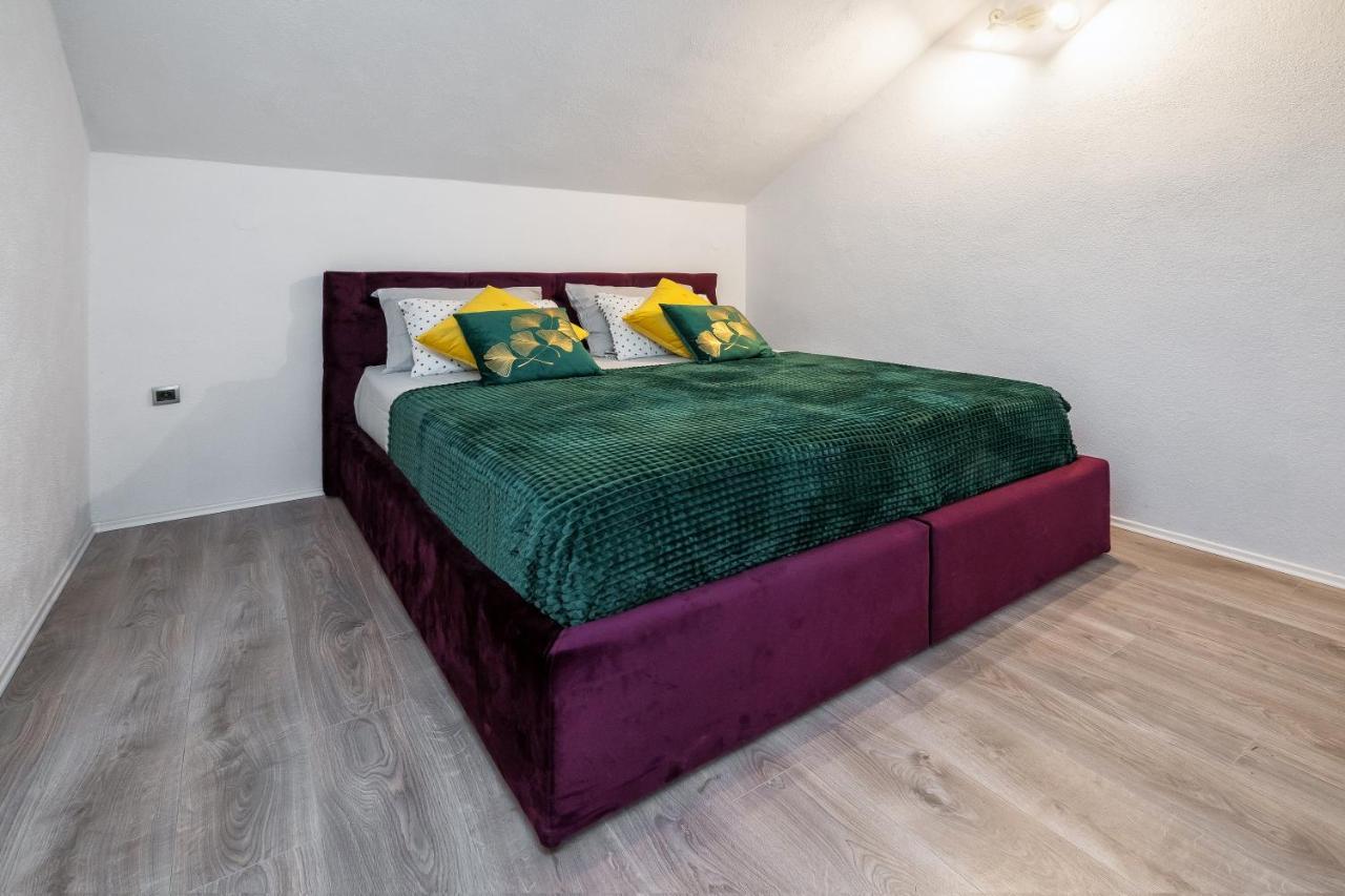 Holiday Home Beyla Pucisca Exterior photo